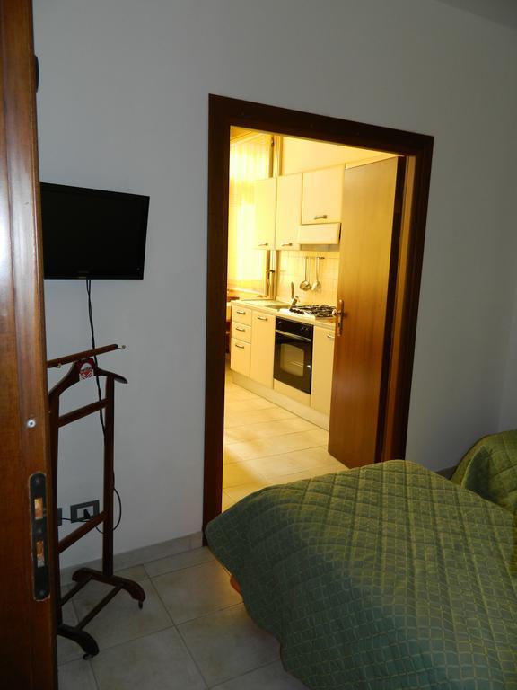 Residence Dei Fiori Bordighera Zimmer foto