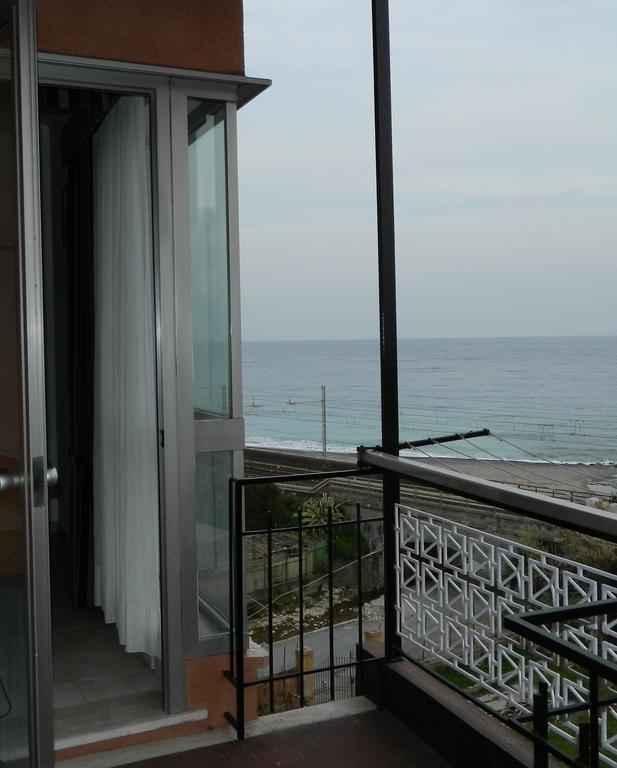 Residence Dei Fiori Bordighera Zimmer foto