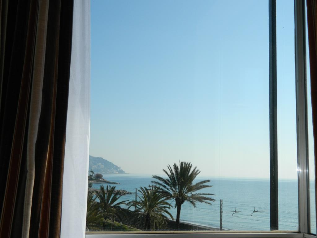 Residence Dei Fiori Bordighera Zimmer foto